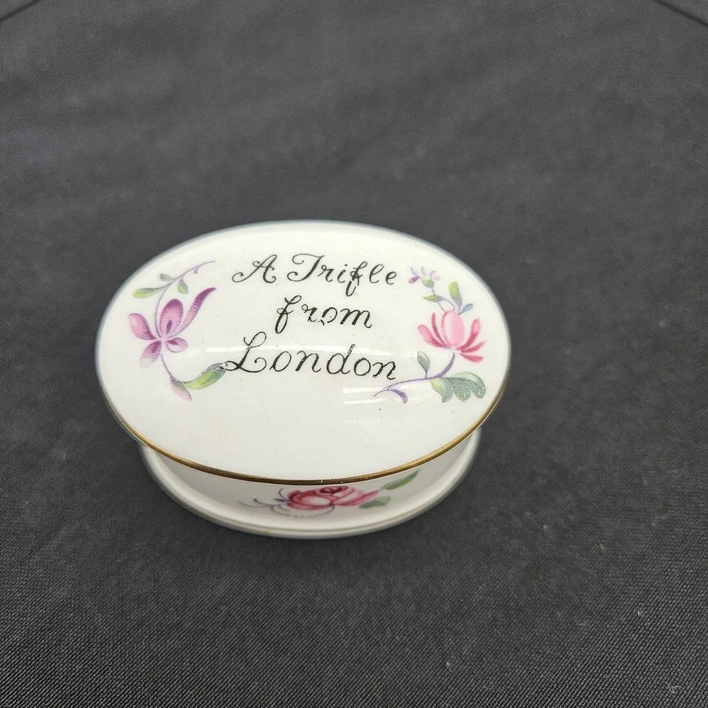 1930's Crown Staffordshire English Trinket Pot And Lid 